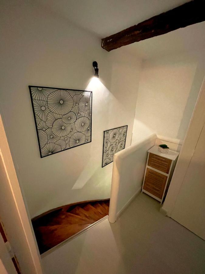 Appartement Triplex plein coeur du centre historique à Charleville-Mézières Extérieur photo