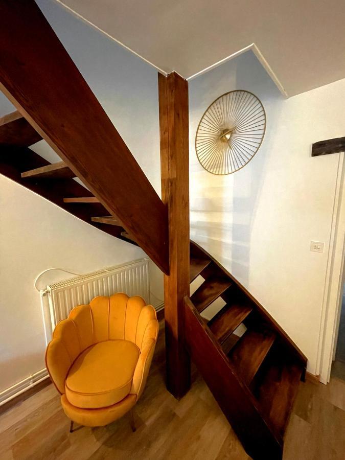 Appartement Triplex plein coeur du centre historique à Charleville-Mézières Extérieur photo